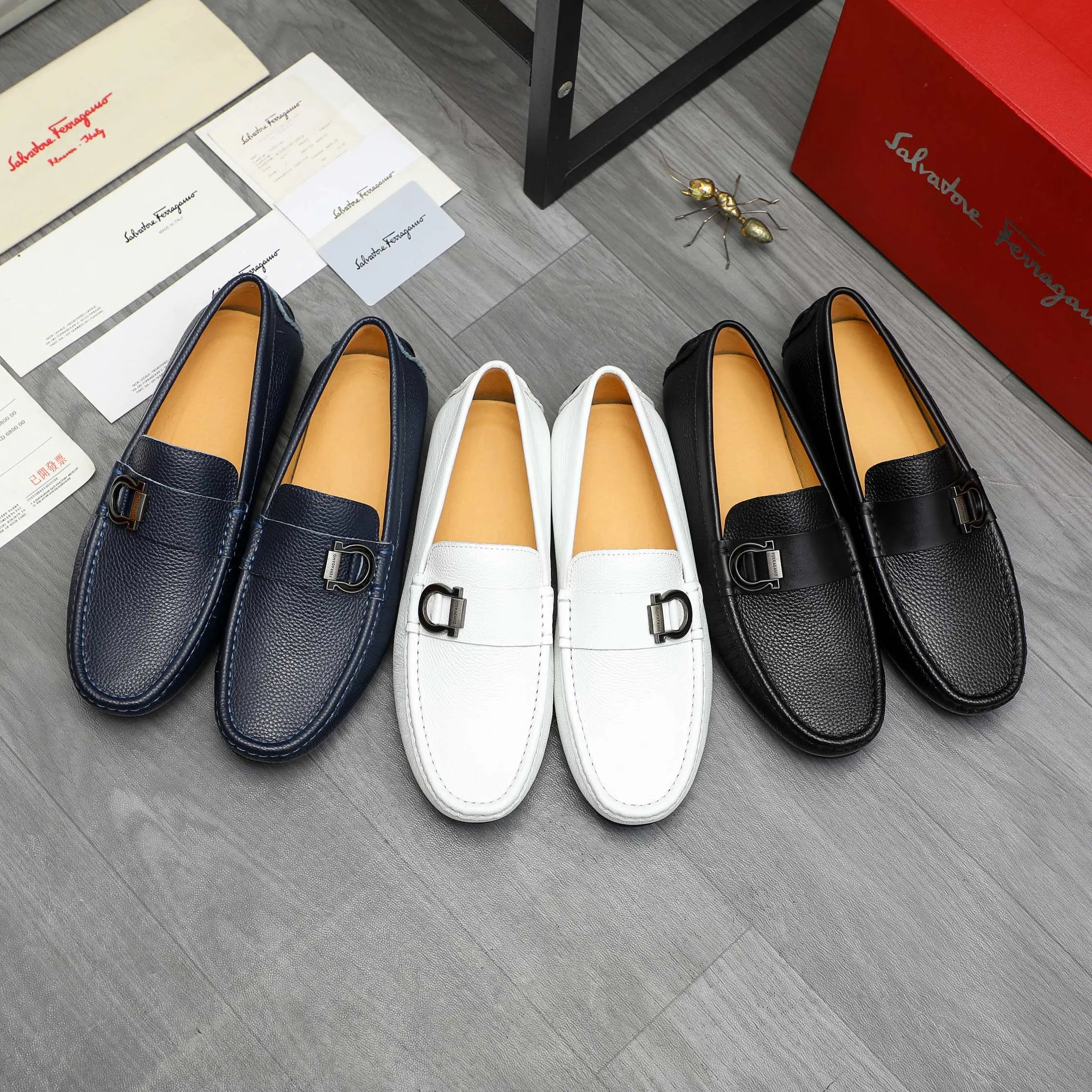 Men's shoes 💰p380 Product trademark: Ferragamo " Ferragamo ] Casual slip-on men's shoes Regular size: 38-45 Product material: Selected pebbled cowhide upper, pigskin lining, rubber outsole